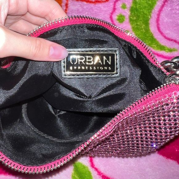 hot pink sparkly rhinestone chain handbag - Picture 3 of 4